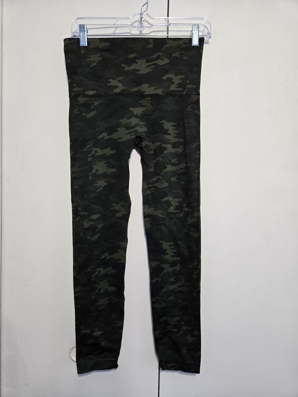SPANX Look At Me Now Seamless Leggings L Green Camo High Rise 24" Inseam